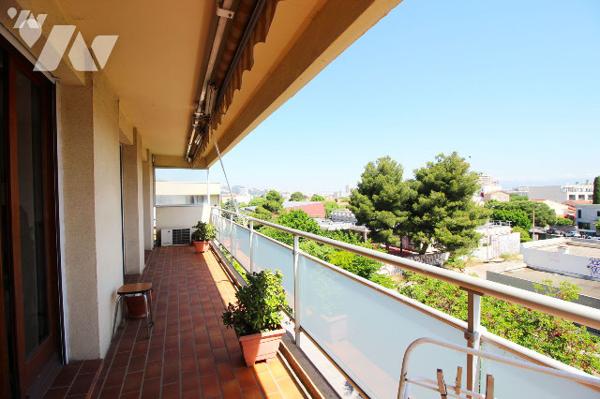 Appartement agréable T5/6 de 102m2 (Carrez) dans le quartier Sainte Anne (8e)