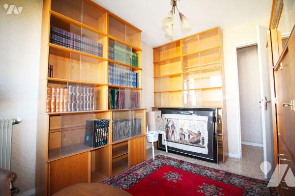 Appartement agréable T5/6 de 102m2 (Carrez) dans le quartier Sainte Anne (8e)
