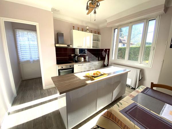 PAU - Maison T5 de 100 m² sur sous-sol avec garage et carport