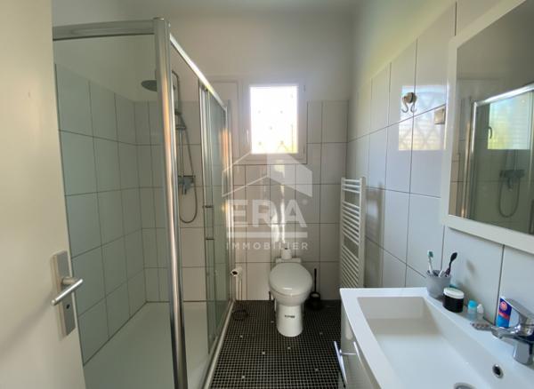 PAU - Maison T5 de 100 m² sur sous-sol avec garage et carport