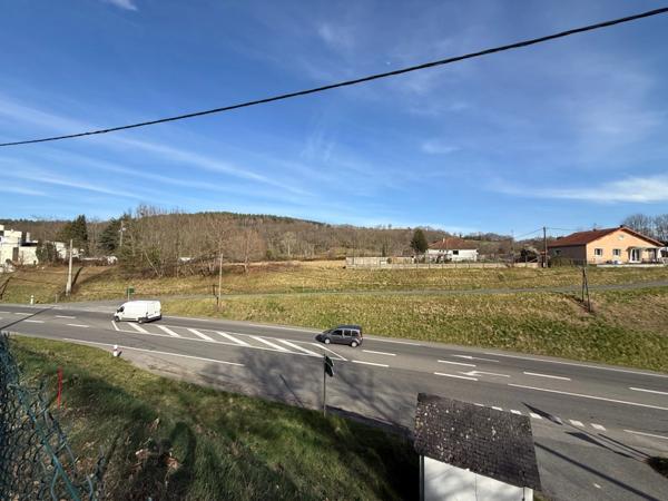 Terrain constructible de 3 152 m², idéal projet Professionnel