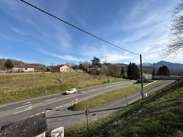 Terrain constructible de 3 152 m², idéal projet Professionnel
