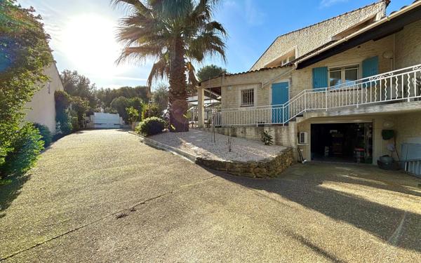 Maison à vendre    5 pièces •  Istres