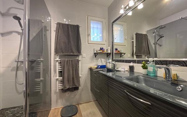 Maison à vendre    5 pièces •  Istres