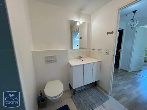 Appartement à louer 4 pièces 75.08m² Sillingy (74330)