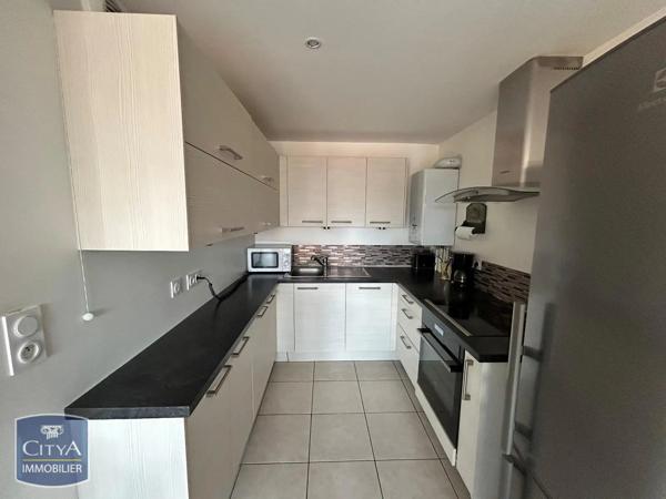 Appartement à louer 4 pièces 75.08m² Sillingy (74330)