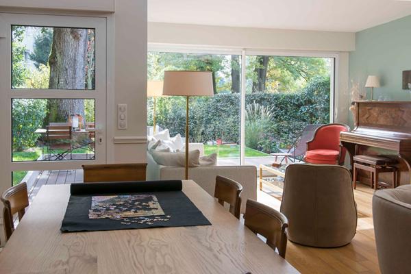 Versailles Clagny Maison d'architecte 6 pièces 175 m² au sol (157m² Carrez) sur parcelle de 527 m² €1 630 000 ** - Référence 25354