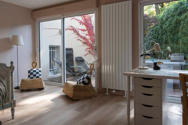 Versailles Clagny Maison d'architecte 6 pièces 175 m² au sol (157m² Carrez) sur parcelle de 527 m² €1 630 000 ** - Référence 25354