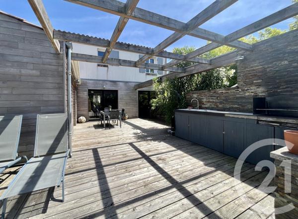 Maison à vendre  6 pièces - 147,08 m 2   ST PIERRE D OLERON  - 17