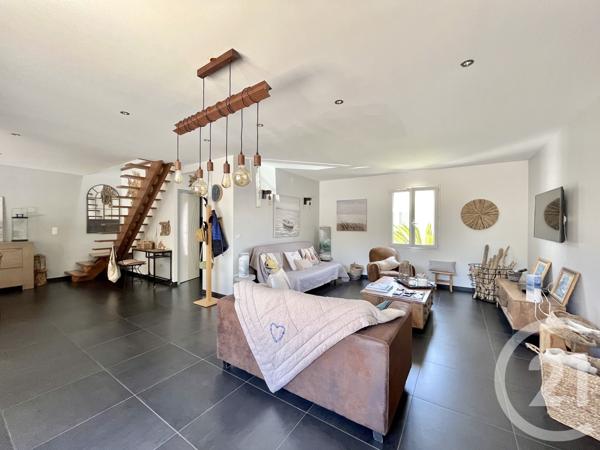 Maison à vendre  6 pièces - 147,08 m 2   ST PIERRE D OLERON  - 17