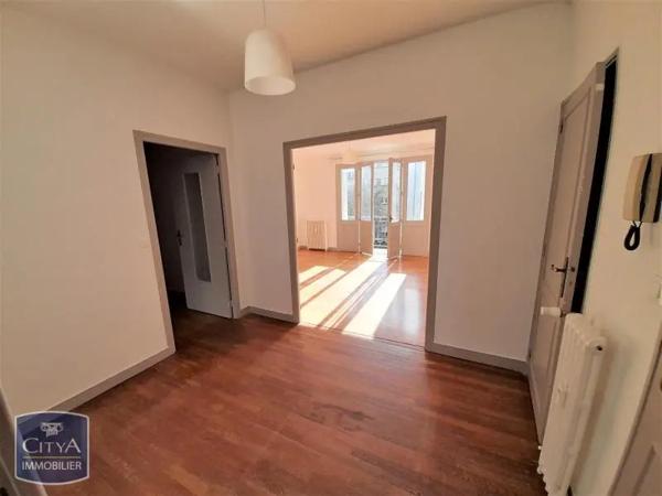 Appartement à louer 4 pièces 100.76m²