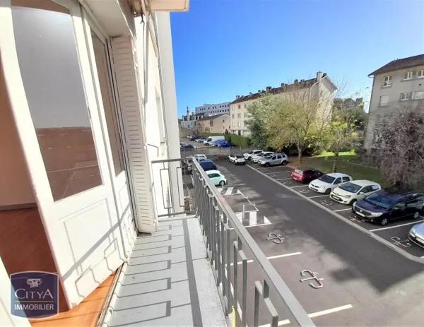 Appartement à louer 4 pièces 100.76m²
