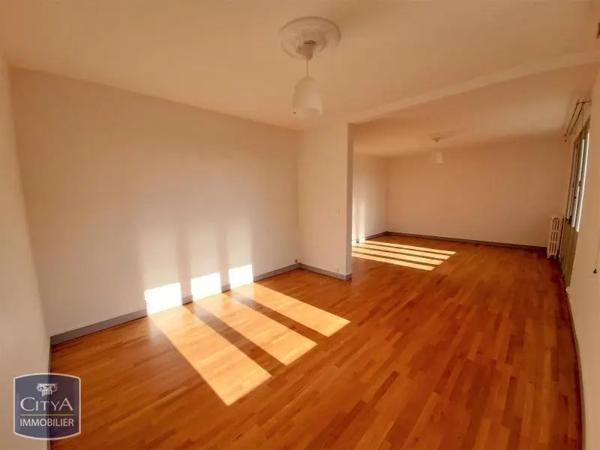 Appartement à louer 4 pièces 100.76m²