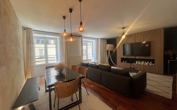Appartement à louer    3 pièces • 83,29 m2 Bordeaux