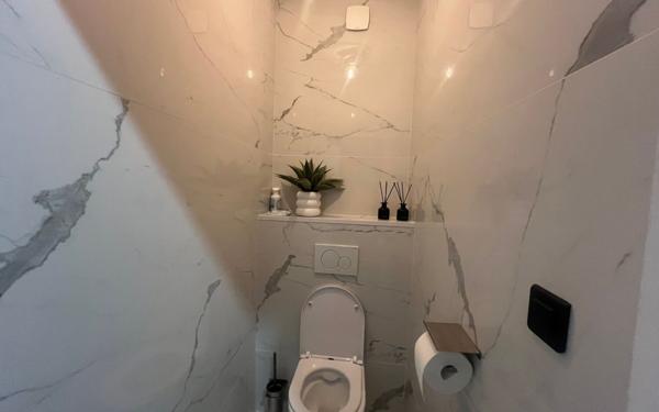 Appartement à louer    3 pièces • 83,29 m2 Bordeaux