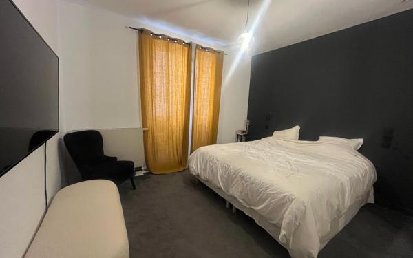 Appartement à louer    3 pièces • 83,29 m2 Bordeaux