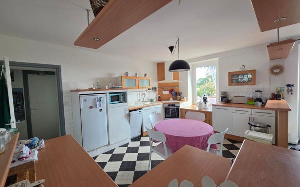 Maison à vendre    5 pièces •  Pleumeur-Bodou