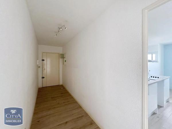 Appartement à louer 4 pièces 82.91m²