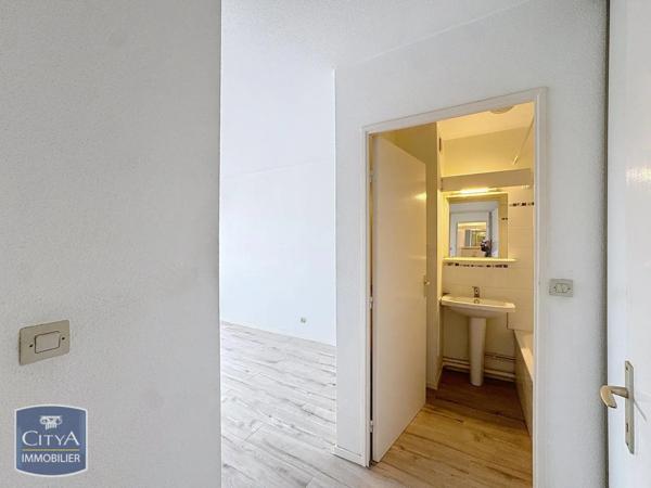 Appartement à louer 4 pièces 82.91m²