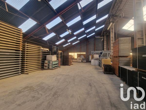 Immeuble à vendre 1 760 m² Laignes