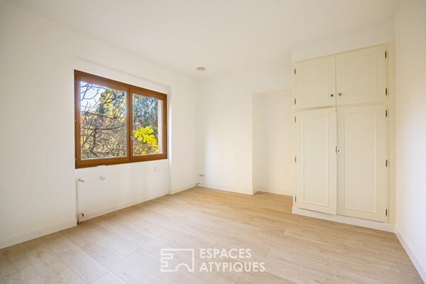Maison rénovée avec jardin et vue dégagée
