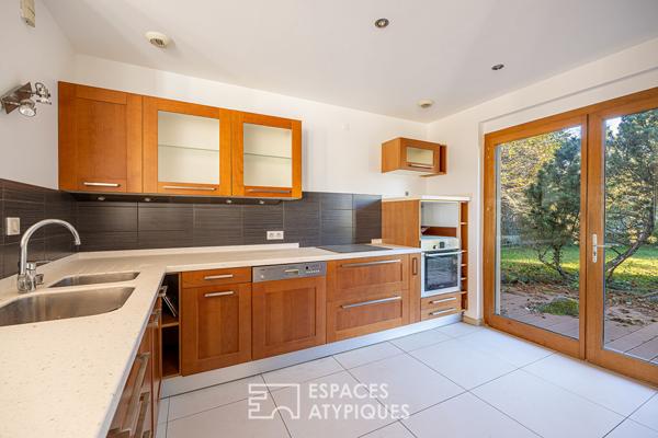 Maison rénovée avec jardin et vue dégagée