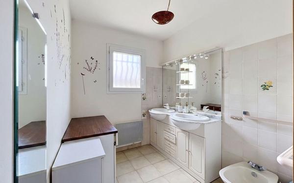 Maison à vendre    4 pièces •  Calvisson