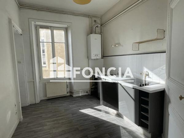 Location Appartement 4 pièces 74.2 m² - 11 RUE URVOY DE ST BEDAN Nantes 44000