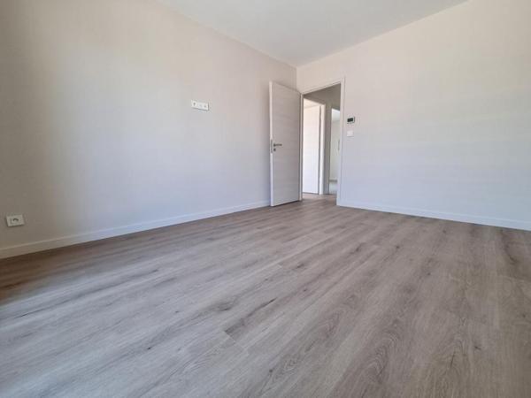 Maison neuve T6 de 118m² avec piscine et garage