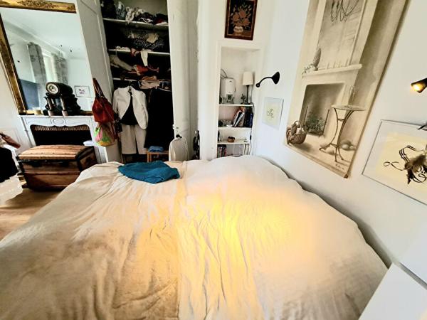 LOUVIERS 27400 hyper centre ville - Propriété de caractère de 240 m2 - 5 chambres + une maison d'amis de 75 m2 rénovée sur 1.200 m2 de terrain plat - Prix : 556.000