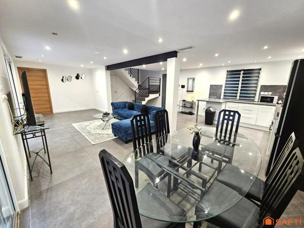 Maison rénovée avec piscine