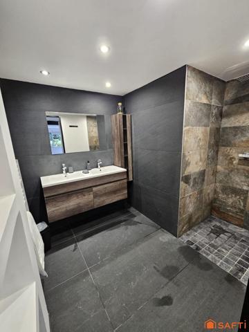 Maison rénovée avec piscine