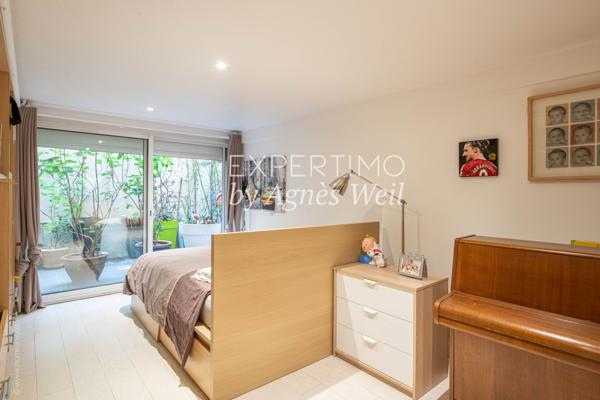 Neuilly-sur-Seine (92200) NEUILLY-SUR-SEINE - TRIPLEX LUMINEUX AU CALME 7 PIECES 4 CHAMBRES