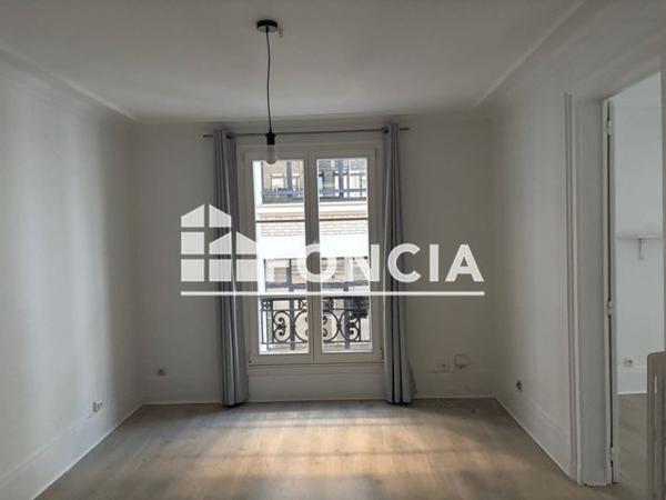 Location Appartement 3 pièces 55.07 m² - 23 RUE DE ROCROY Paris 75010