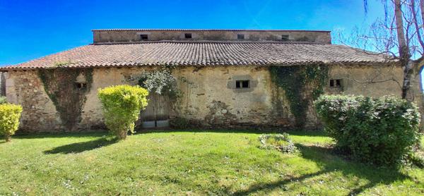 Grange à vendre à Terval (85120) - Vendée