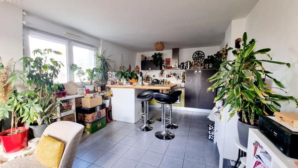 Nantes Chantenay Jean Macé T3 de 70 m² avec loggia et garage.