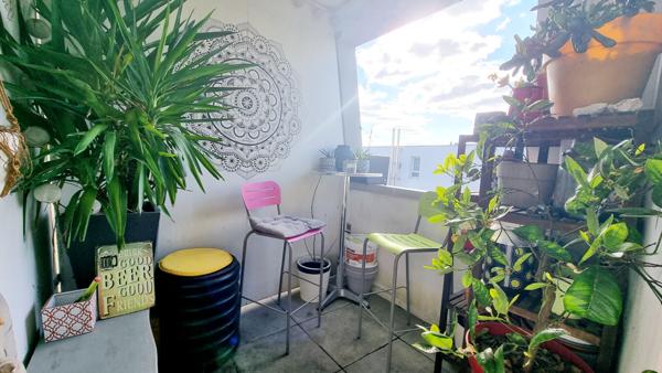 Nantes Chantenay Jean Macé T3 de 70 m² avec loggia et garage.