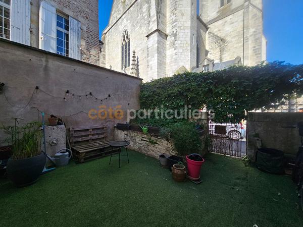 Location
                Maison64 m² - 3 Pièces -
                    AGEN (47000)