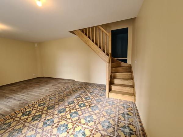 Location
                Maison64 m² - 3 Pièces -
                    AGEN (47000)