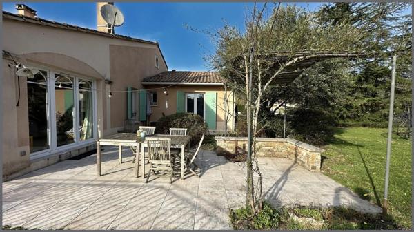 Maison avec piscine au calme !!!