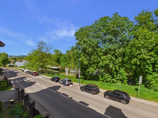 METZ  VACQUINIERE   MAISON DE MAÎTRE PRESTIGE AVEC VUE CANAL