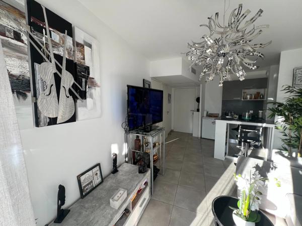 Cap d'Agde (Centre-Port) - T2 contemporain avec terrasse, l'élégance à l'année (Résidence Iconic) 34300 agde