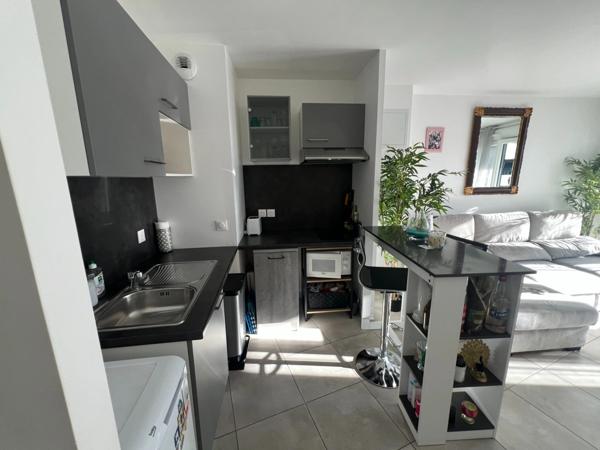 Cap d'Agde (Centre-Port) - T2 contemporain avec terrasse, l'élégance à l'année (Résidence Iconic) 34300 agde
