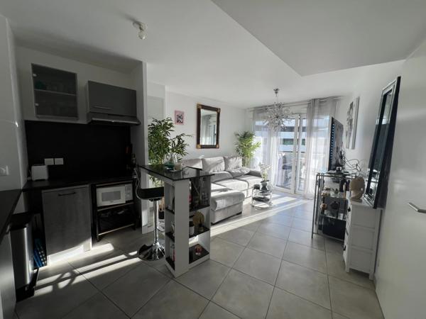 Cap d'Agde (Centre-Port) - T2 contemporain avec terrasse, l'élégance à l'année (Résidence Iconic) 34300 agde