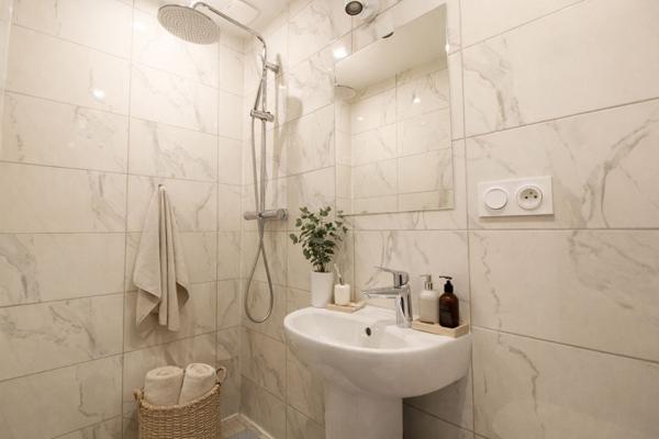 Studio rénové de 18m2 centre-ville.