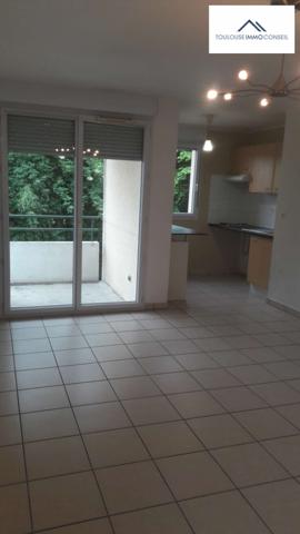 T2 AVEC PARKING ET BALCON