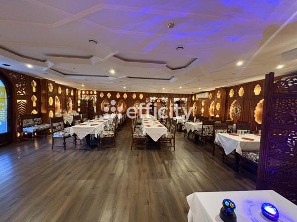 Fonds De Commerce - 160 m²