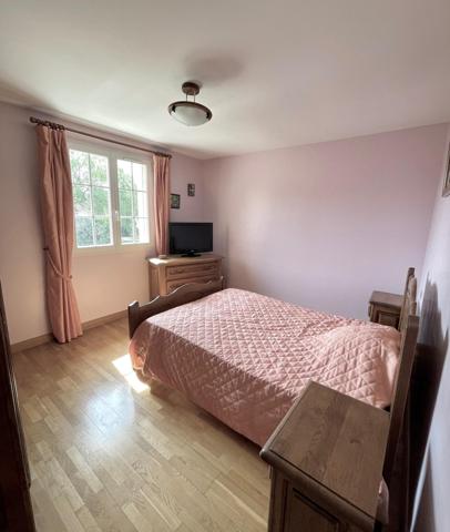 Trouy, maison de plain pied 4 chambres