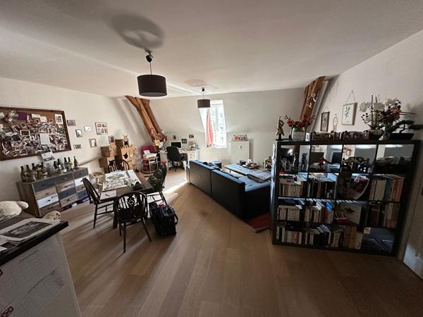 EXCLUSIVITÉ ERA ! Appartement 3 pièces de charme  104 m²  Beire-le-Châtel