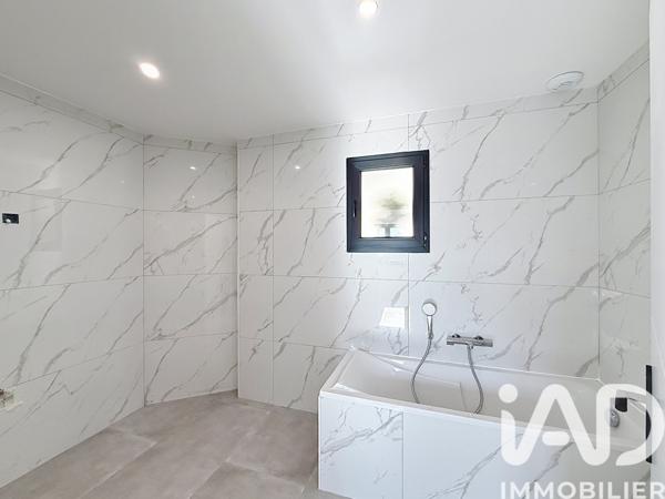 Maison à vendre 5 pièces 115 m² Geyssans